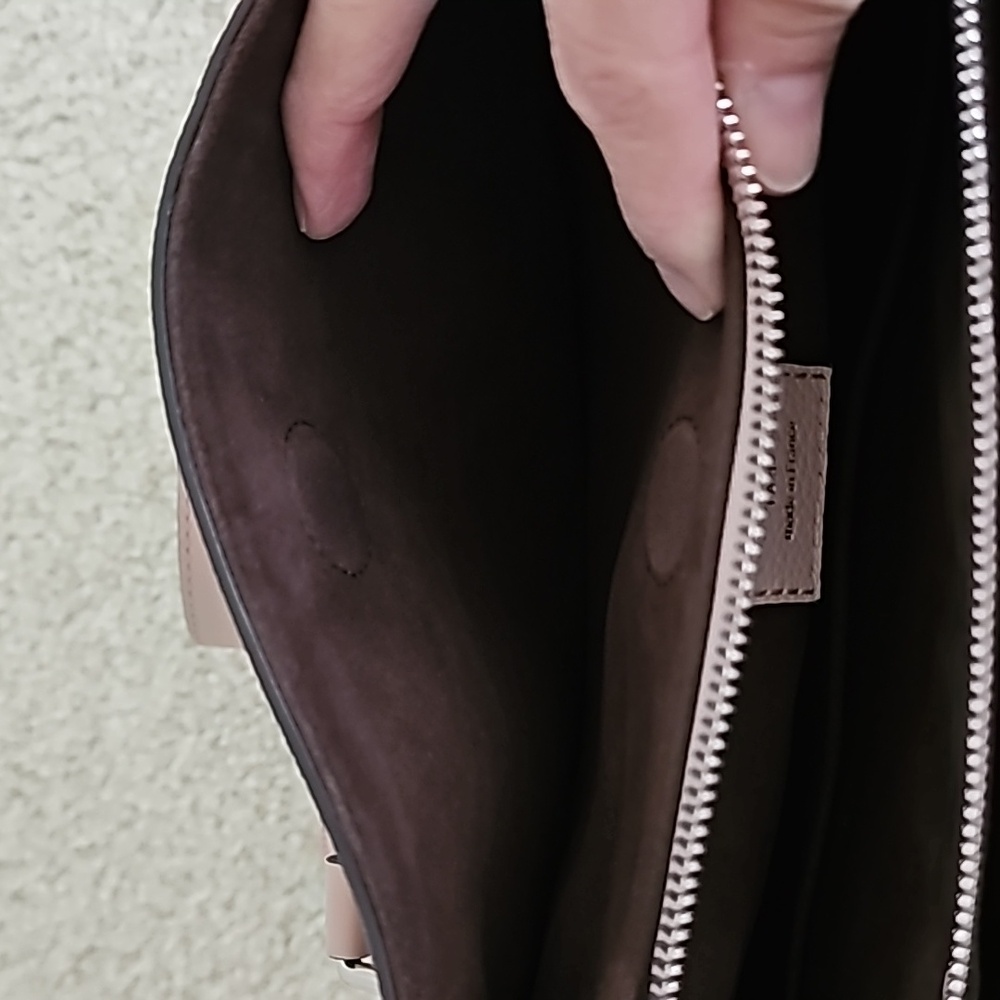 Louis Vuitton Pink Haumea Monogram Mahina Handbag - Picture 7 of 13